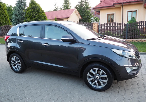 Kia Sportage cena 59800 przebieg: 198000, rok produkcji 2014 z Sławno małe 781